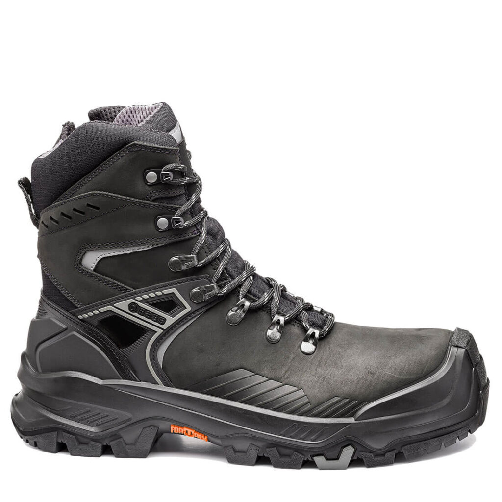 BASE B1611 T-MASSIVE Safety Boots